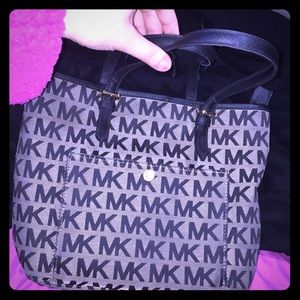 Michael Kors hand bag